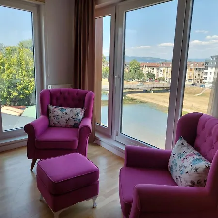 Apartmán Riverside *
